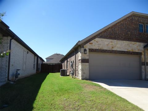 915 Hawthorn Lane, Mansfield, TX 76063 — photo 2