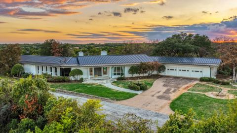 717 Oyster Hill Street, Weatherford