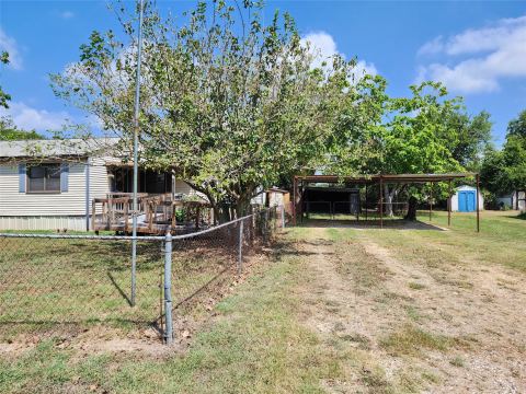 4706 Iowa Street, Waco, TX 76705 — photo 2
