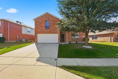 10733 Kittering Trail, Fort Worth, TX 76052 — photo 2
