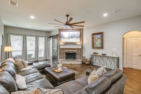 2721 Buffalo Run, Burleson, TX 76028 — photo 2