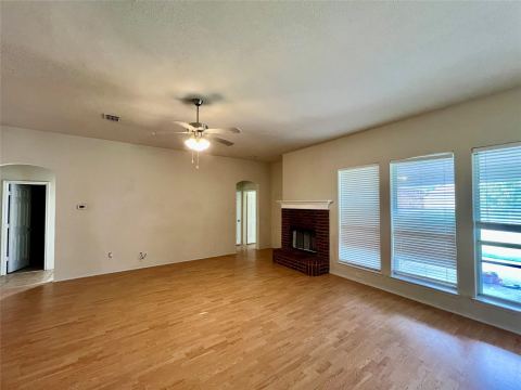 1801 Kathryn Court, Arlington, TX 76018 — photo 2