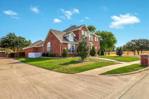 1500 Bastrop Drive, Carrollton, TX 75010 — photo 3