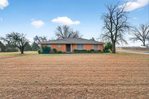3928 W Houston Street, Sherman