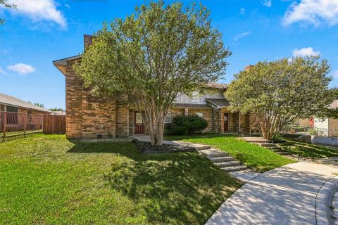 2145 Willow Place A, Carrollton