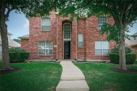 1659 Granite Rapids Drive, Frisco