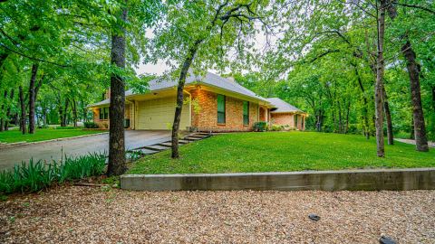 6520 Fall Creek Highway, Granbury
