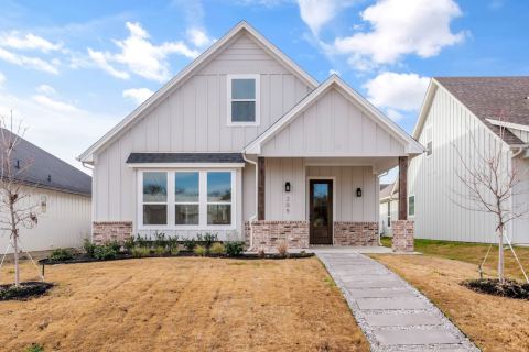 205 W 7th Street, Justin, TX 76247 — photo 2