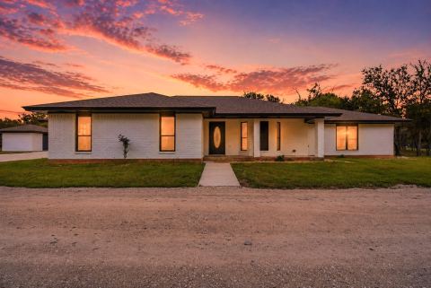1070 Diamond Oaks Road, Stephenville