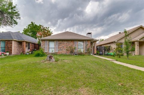 1325 Abbott Drive, Irving, TX 75060 — photo 2