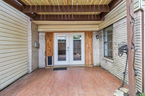 2059 Embassy Way, Carrollton, TX 75006 — photo 2
