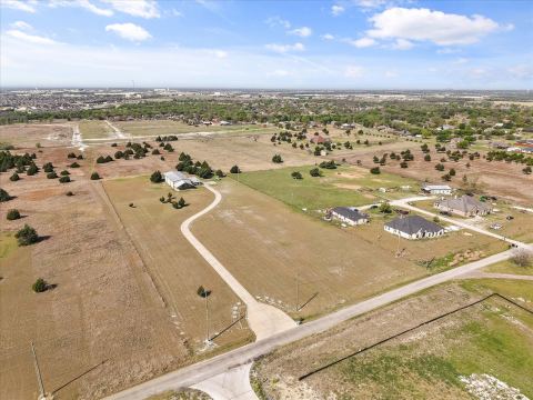 671 Robnett Road, Waxahachie, TX 75165 — photo 2