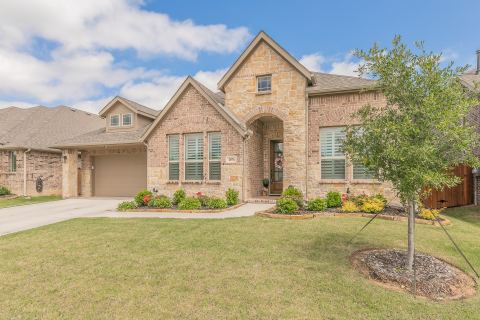 1076 Fleetwood Drive, Justin, TX 76247 — photo 2