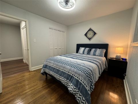 1224 S Center Street, Arlington, TX 76010 — photo 2