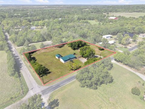 3111 Preston Road, Denison