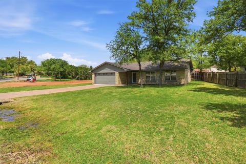 6106 Laredo Court, Granbury, TX 76049 — photo 3