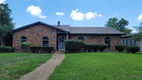 1334 Paris Drive, Garland, TX 75040 — photo 2