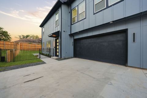 310 E 7th Street, Dallas, TX 75203 — photo 2