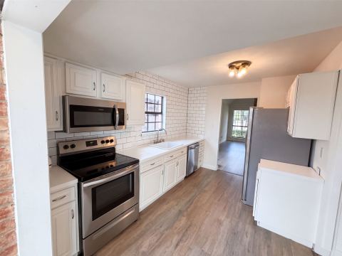 3326 Briaroaks Drive, Garland, TX 75044 — photo 3