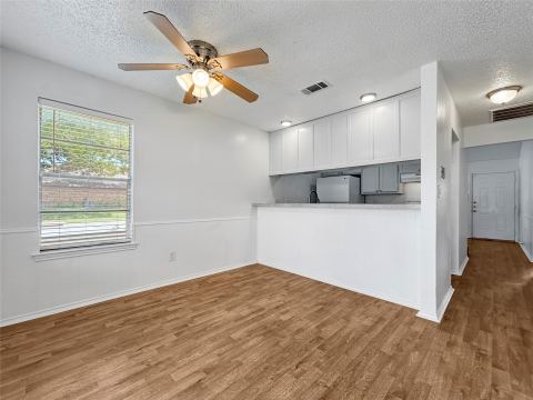 536 Guerin Drive, Arlington, TX 76012 — photo 3