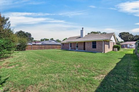 1204 S Bettie Street, Mabank, TX 75147 — photo 3