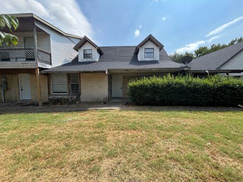 715 Eastham Lane B, Lowry Crossing