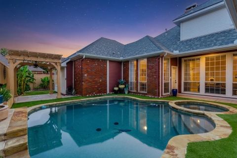 4404 Hollow Oak Drive, Dallas, TX 75287 — photo 2