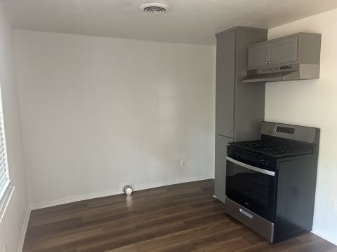 517 Hawthorne Street, Irving, TX 75061 — photo 3