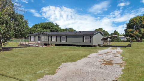 212 Ponderosa Lane, Burleson, TX 76028 — photo 2