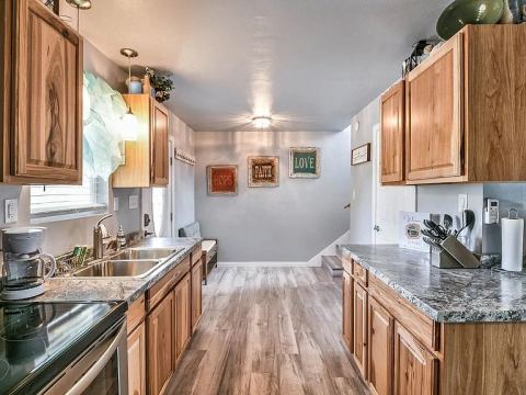 824 S Blue Quail Court, Granbury, TX 76049 — photo 2