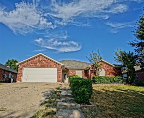 7 Rochelle Court, Mansfield, TX 76063 — photo 2