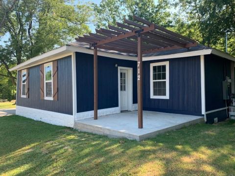 712 N Barrett Avenue, Denison, TX 75020 — photo 2