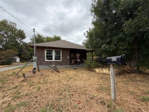 405 Charter Street, Whitesboro, TX 76273 — photo 2
