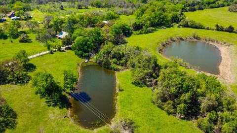 800 County Road 426, Cleburne