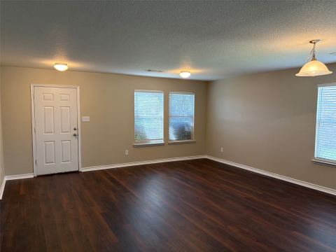 7961 Meadow Spring Lane, Fort Worth, TX 76120 — photo 3