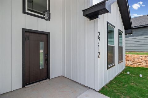 2712 Steepleridge Circle, Granbury, TX 76048 — photo 3