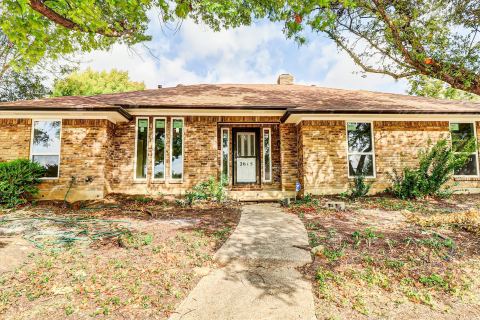 2615 Dove Creek Lane, Carrollton, TX 75006 — photo 2