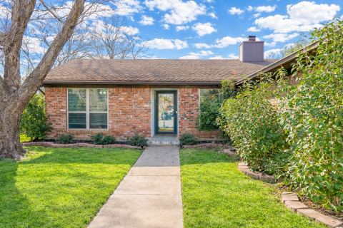 2413 Meadow Court, Bedford, TX 76021 — photo 3