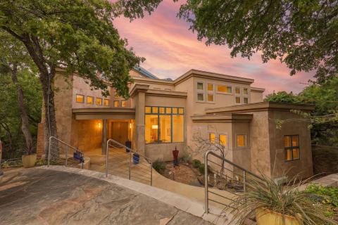 2607 Hemingway Drive, Arlington
