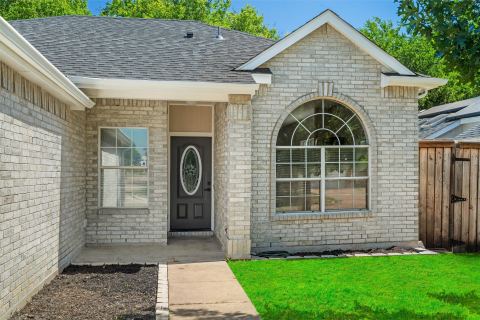 2401 Bennington Drive, Arlington, TX 76018 — photo 3