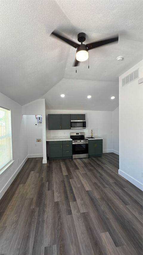 2102 E Overton Road B, Dallas, TX 75216 — photo 2