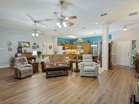 511 N Hardeman Circle, Justin, TX 76247 — photo 2