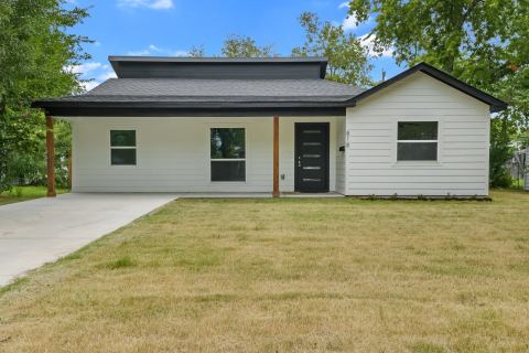 818 Chickasaw Trace, Grand Prairie, TX 75051 — photo 2