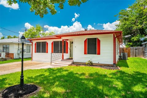 219 W Wilson Avenue, Sherman, TX 75090 — photo 3