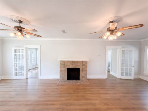 615 NW 5th Avenue, Mineral Wells, TX 76067 — photo 2