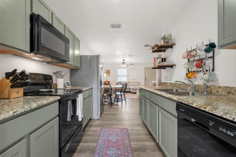 1124 N 13th Street, Waco