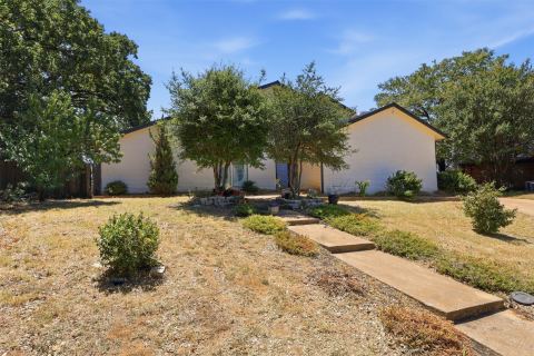 2700 Shadow Wood Court, Arlington, TX 76006 — photo 3
