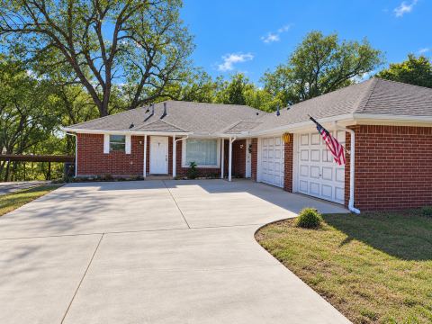 602 E Oak Street, Wylie