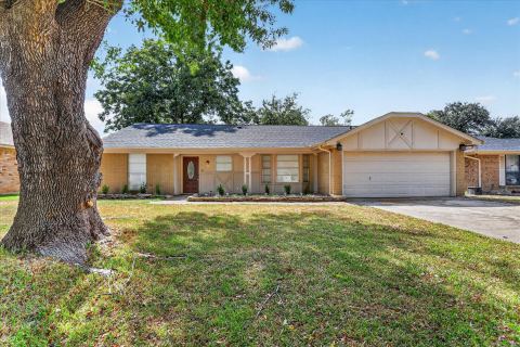 1016 Westminster Lane, Mansfield