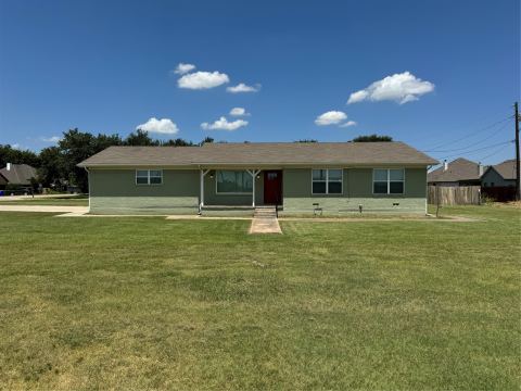 321 E Lake Street, Krum, TX 76249 — photo 2